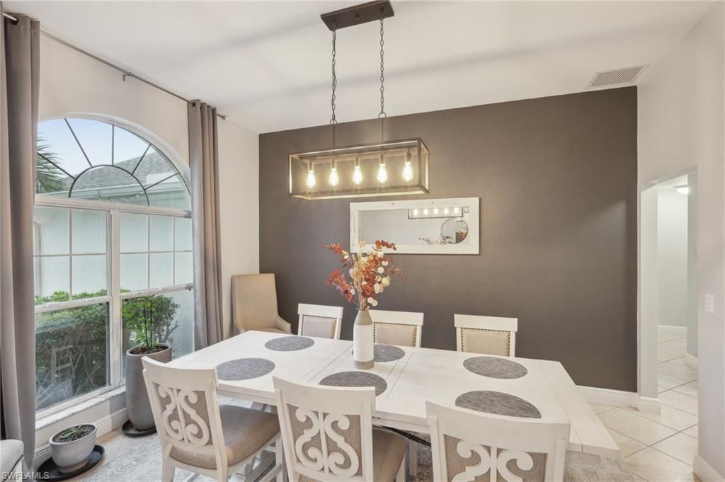 Image 10 of property listing at 3717 Agualinda BLVD, Cape Coral, FL 33914