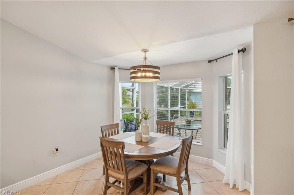 Image 16 of property listing at 3717 Agualinda BLVD, Cape Coral, FL 33914