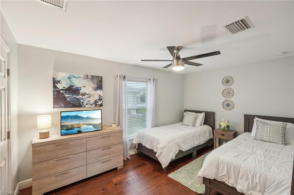 Image 27 of property listing at 3717 Agualinda BLVD, Cape Coral, FL 33914