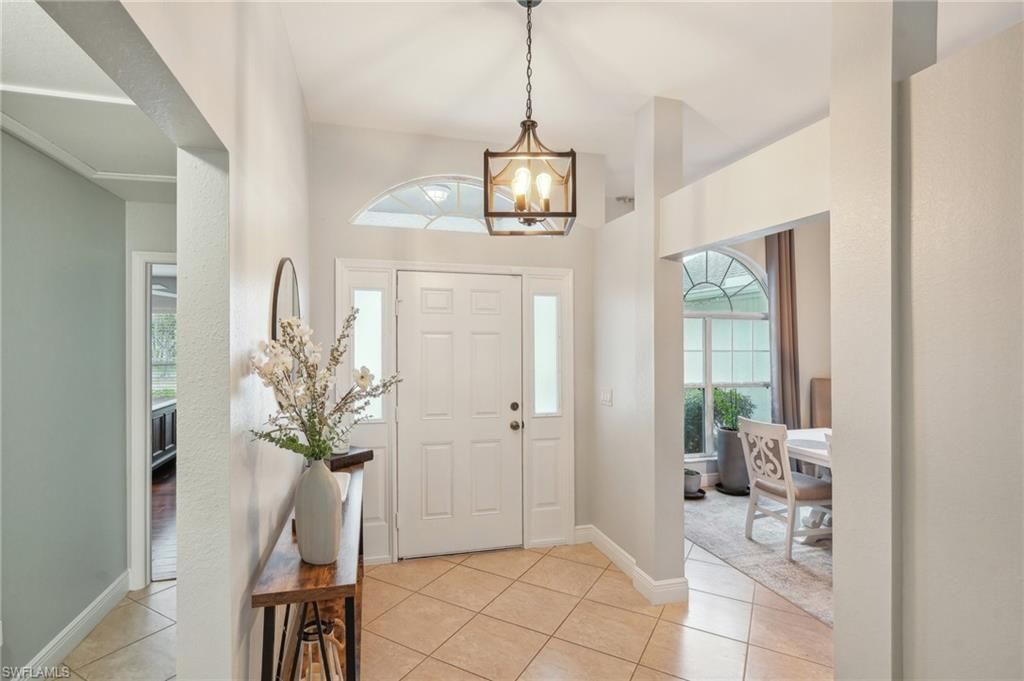 Image 5 of property listing at 3717 Agualinda BLVD, Cape Coral, FL 33914