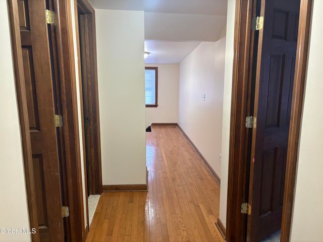 616 Kenwood Avenue, Bethlehem, NY 12054