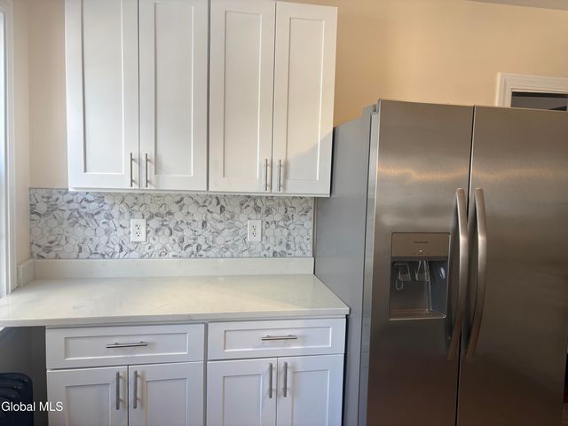 616 Kenwood Avenue, Bethlehem, NY 12054