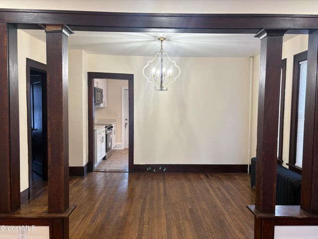 616 Kenwood Avenue, Bethlehem, NY 12054