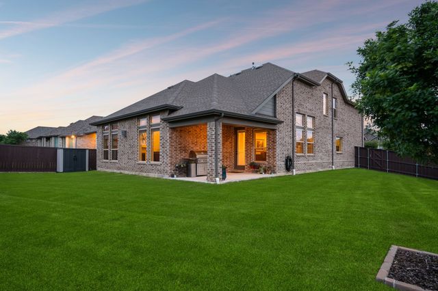 3936 Primrose Drive, Aubrey, TX 76227