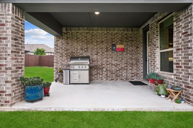 3936 Primrose Drive, Aubrey, TX 76227