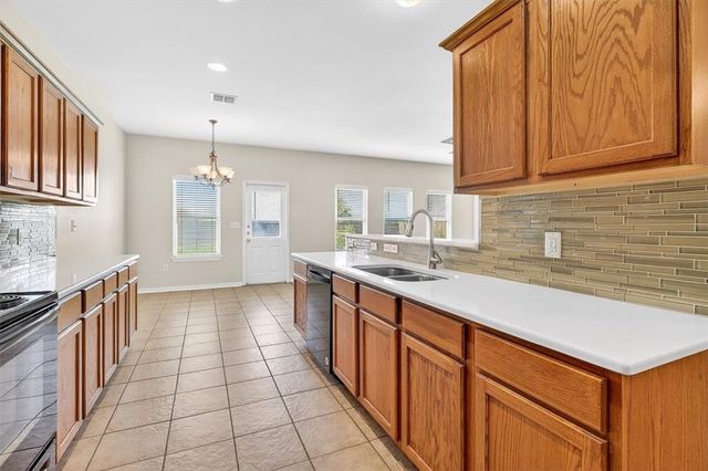 2625 Las Brisas St, Corpus Christi, TX 78414