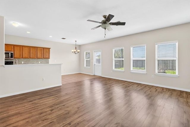 2625 Las Brisas St, Corpus Christi, TX 78414