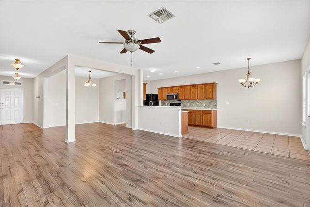 2625 Las Brisas St, Corpus Christi, TX 78414