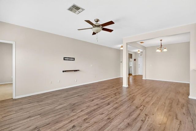 2625 Las Brisas St, Corpus Christi, TX 78414