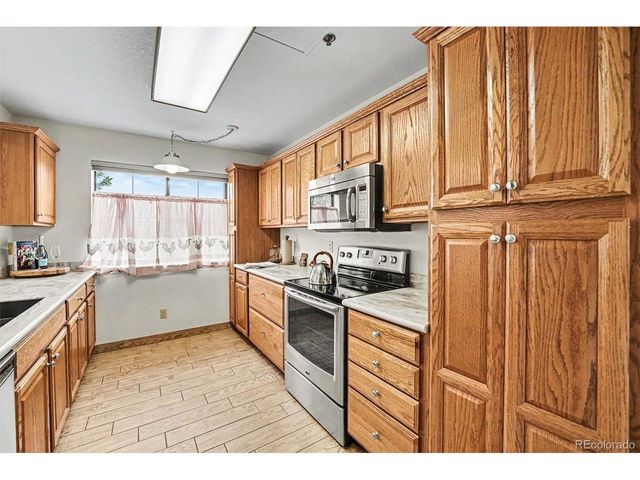 31719 Rocky Village Dr 407, Evergreen, CO 80439