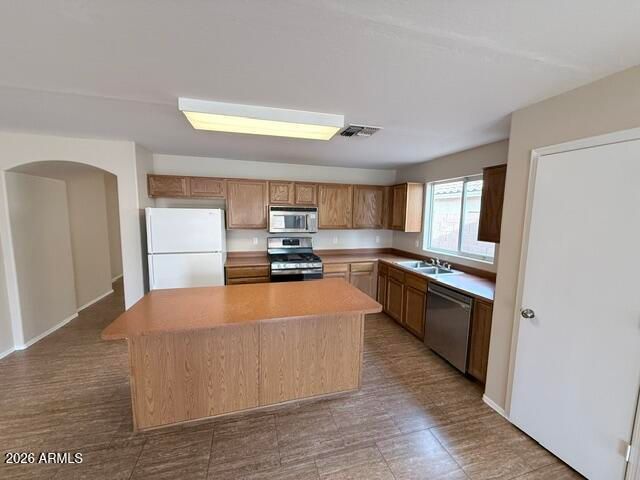 1932 W ALTA VISTA Road, Phoenix, AZ 85041
