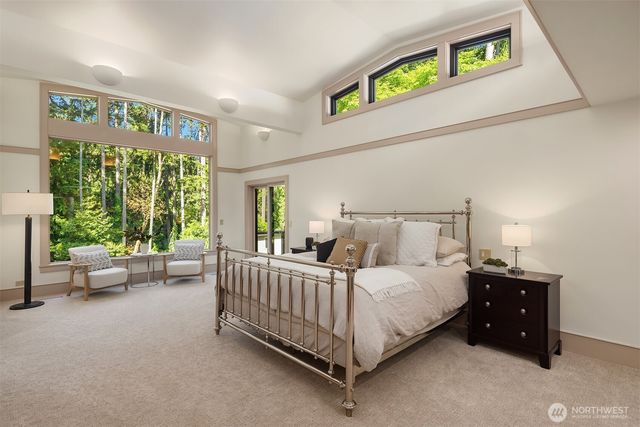 10250 SE 21st Street, Bellevue, WA 98004