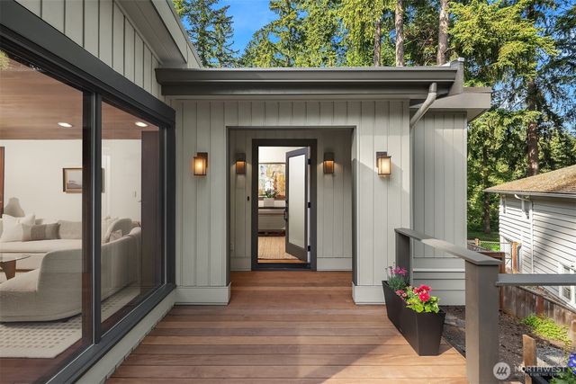 10250 SE 21st Street, Bellevue, WA 98004