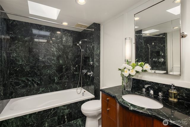 10250 SE 21st Street, Bellevue, WA 98004