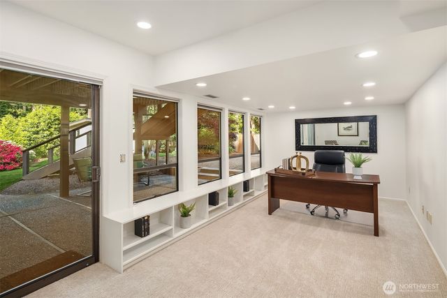 10250 SE 21st Street, Bellevue, WA 98004