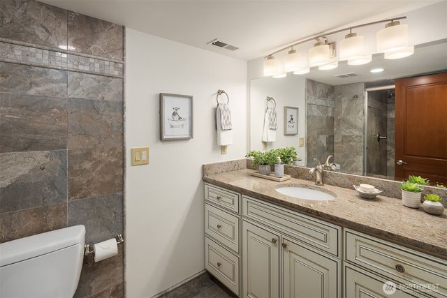 10250 SE 21st Street, Bellevue, WA 98004