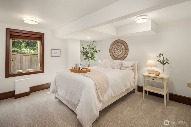 10250 SE 21st Street, Bellevue, WA 98004