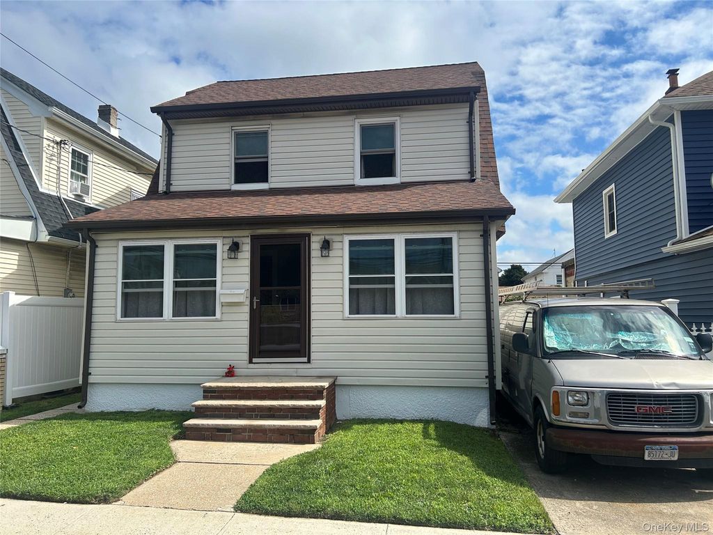 9005 Springfield Boulevard, Queens Village, NY 11428 — exterior