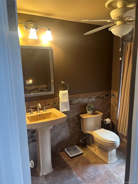 9005 Springfield Boulevard, Queens Village, NY 11428 — photo 5