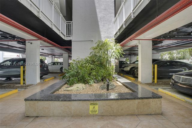 1528 Brickell Ave 211, Miami, FL 33129