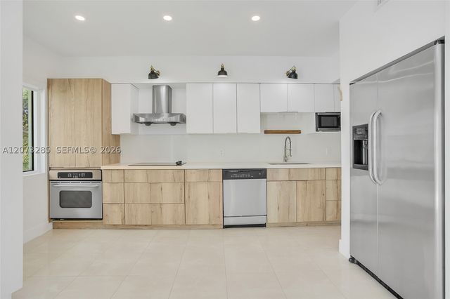 1528 Brickell Ave 211, Miami, FL 33129
