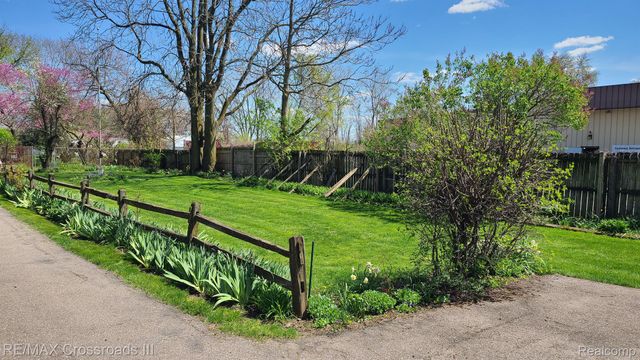 8735 RAWSONVILLE Road, Sumpter Twp, MI 48111