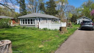 8735 RAWSONVILLE Road, Sumpter Twp, MI 48111