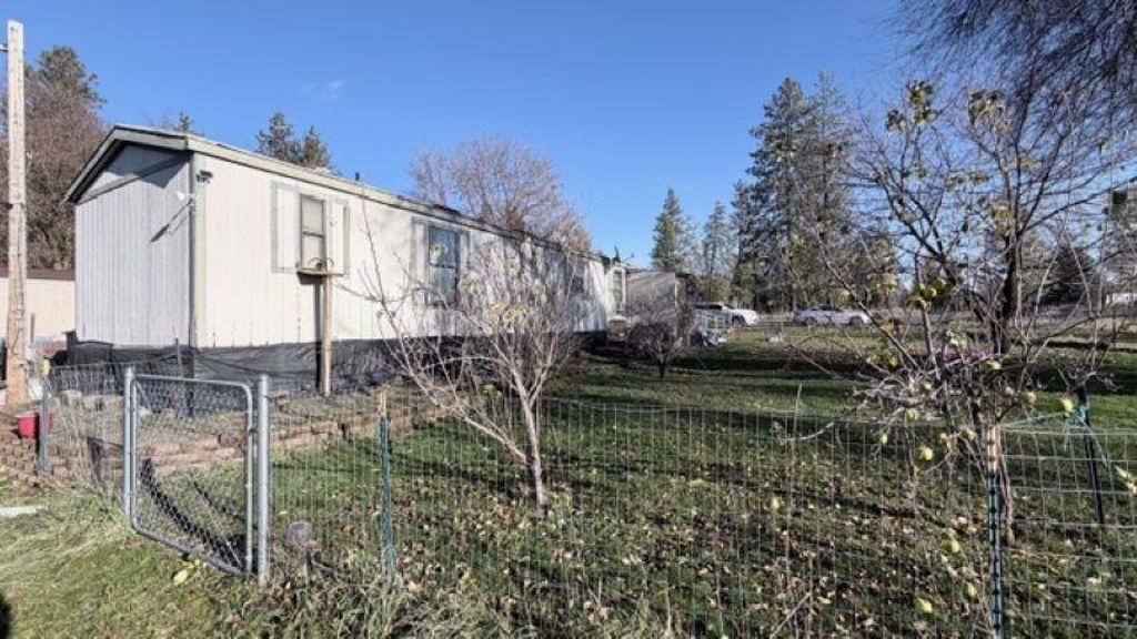 16220 S Sherman Rd, Cheney, WA 99004 photo 4