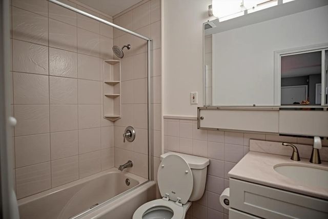 3 Tara Drive 4, Weymouth, MA 02188