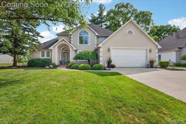 150 River Park Place, Dundee Village, MI 48131