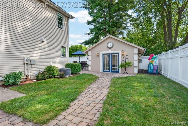 150 River Park Place, Dundee Village, MI 48131