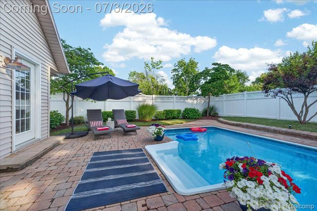 150 River Park Place, Dundee Village, MI 48131