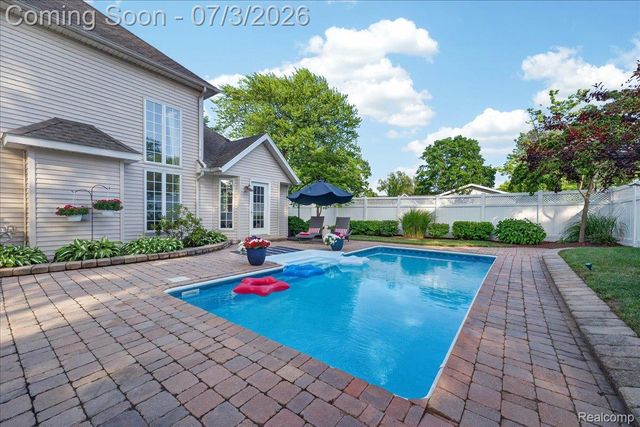 150 River Park Place, Dundee Village, MI 48131