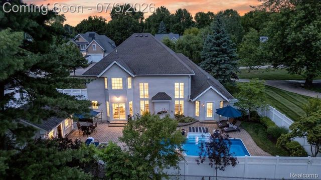 150 River Park Place, Dundee Village, MI 48131