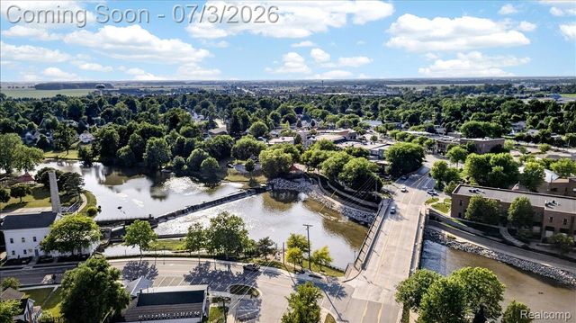 150 River Park Place, Dundee Village, MI 48131