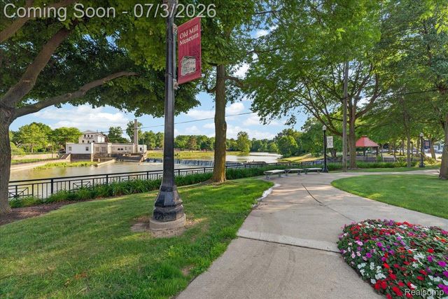 150 River Park Place, Dundee Village, MI 48131