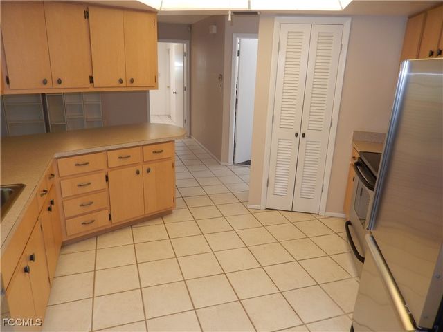 229 SE 46th LN, Cape Coral, FL 33904