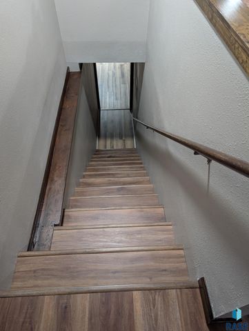 5808 W 32 St Street, Sioux Falls, SD 57106