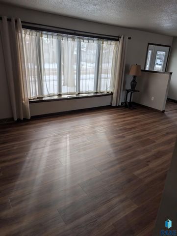 5808 W 32 St Street, Sioux Falls, SD 57106