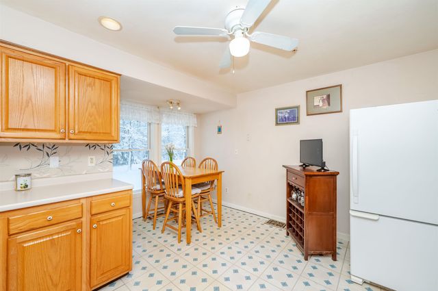 8 Coles Way, Atkinson, NH 03811