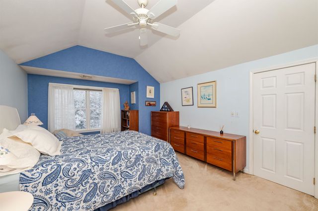 8 Coles Way, Atkinson, NH 03811