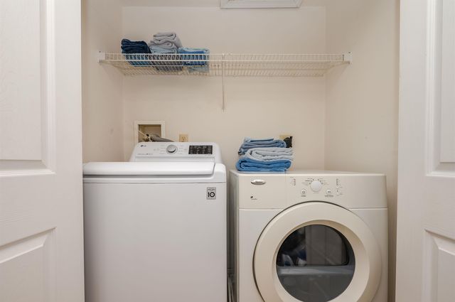 8 Coles Way, Atkinson, NH 03811