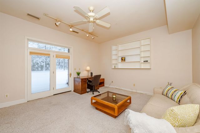 8 Coles Way, Atkinson, NH 03811