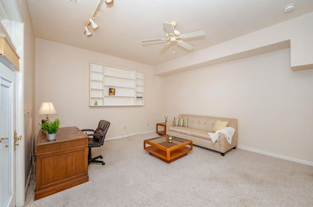 8 Coles Way, Atkinson, NH 03811