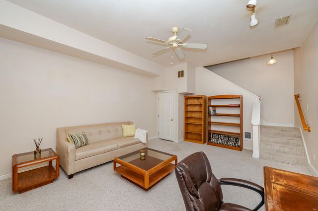 8 Coles Way, Atkinson, NH 03811