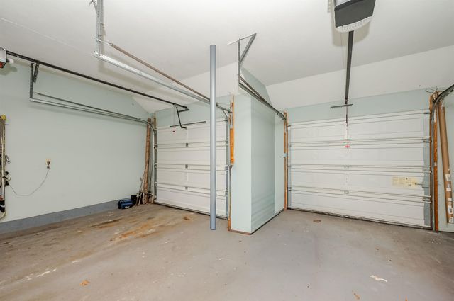 8 Coles Way, Atkinson, NH 03811