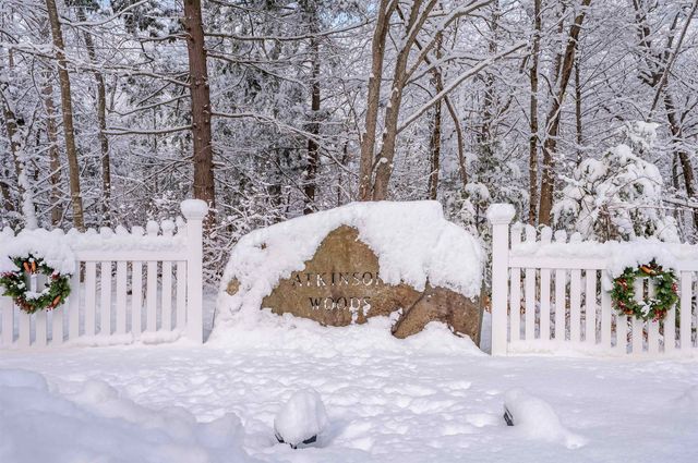 8 Coles Way, Atkinson, NH 03811