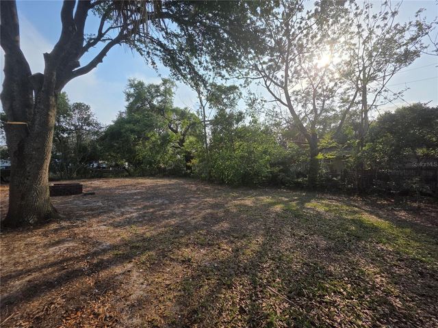 2932 E AHERN DRIVE, Orlando, FL 32817