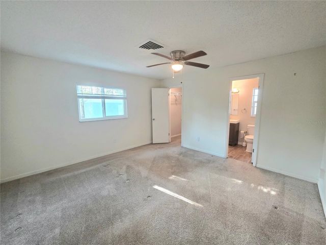 2932 E AHERN DRIVE, Orlando, FL 32817