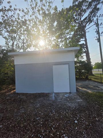 2932 E AHERN DRIVE, Orlando, FL 32817